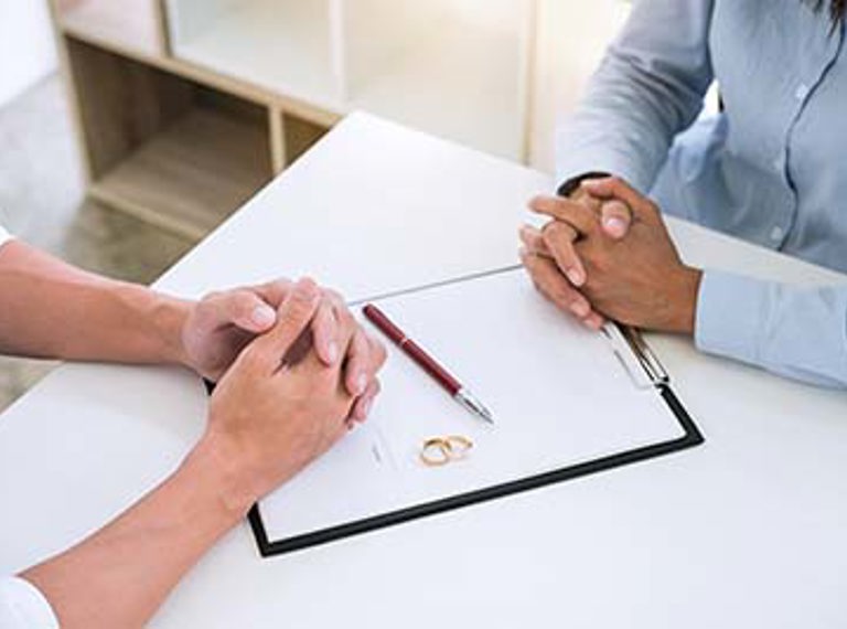 Capitulaciones matrimoniales y régimen económico bajo el Nuevo Código Civil (On Demand)